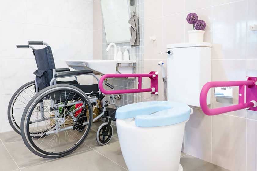 aménager une salle de bain pour les personnes à mobilité réduite